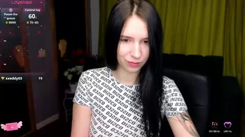 Snapshot of karolinablack chatting on 03-22-26, 06:28 Karolina online show from 03-22-26, 06:28