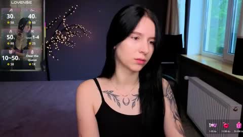 Karolina online show from 05-11-26, 05:35