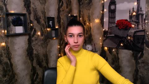 Karolina online show from 12-26-24, 01:40