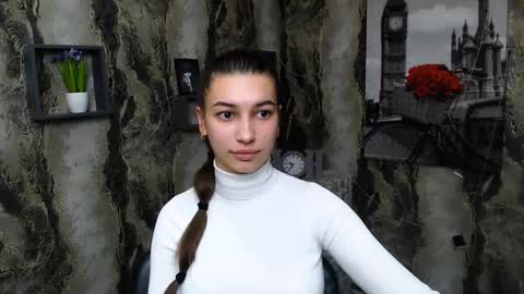 Karolina online show from 02-21-25, 12:50