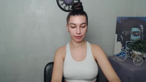 Karolina online show from 03-12-25, 07:02