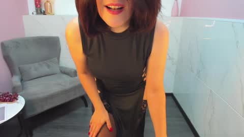 Karolina online show from 03-10-25, 04:57
