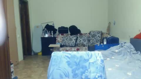 Snapshot of karolinasweet chatting on 12-23-24, 01:45 Mila online show from 12-23-24, 01:45