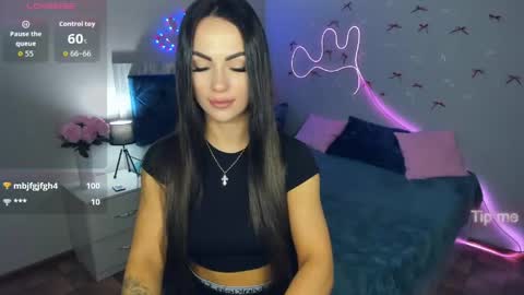 Karolina online show from 05-15-26, 05:47