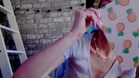 karoline121 online show from 02-25-25, 12:13