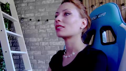 karoline121 online show from 03-04-25, 01:17