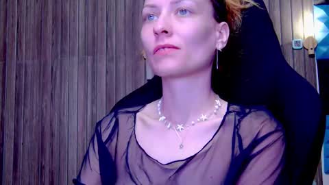 karoline121 online show from 03-11-25, 07:36