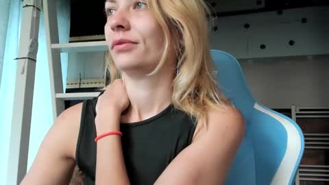 karoline121 online show from 09-10-25, 06:46