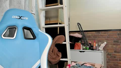 karoline121 online show from 09-10-25, 06:52