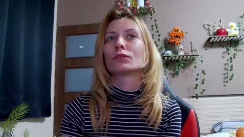 karoline121 online show from 02-15-26, 08:27