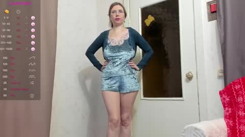 Karoline online show from 12-05-24, 10:23