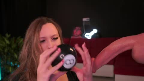 Snapshot of karolinedeep_love chatting on 03-29-26, 06:19 Caroline online show from 03-29-26, 06:19