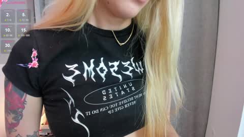 Karoline  online show from 12-07-24, 12:24