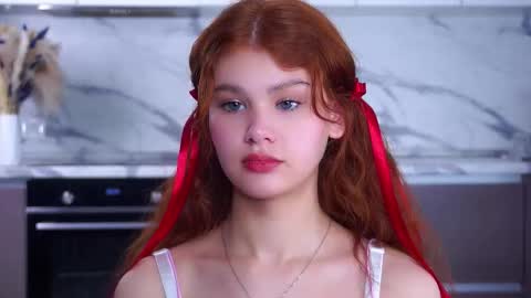 lina online show from 12-16-25, 12:10