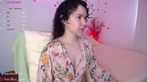 Karolina 3 online show from 03-09-25, 02:10