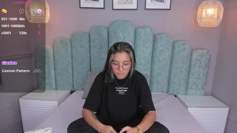 Karol Santos online show from 12-07-24, 02:42