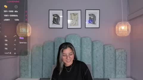 Karol Santos online show from 02-13-25, 04:32