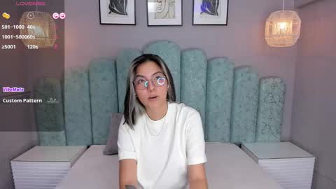Karol Santos online show from 02-20-25, 04:18