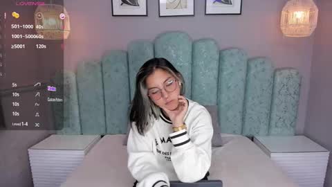 Karol Santos online show from 02-21-25, 07:45