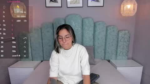 Karol Santos online show from 02-22-25, 04:07