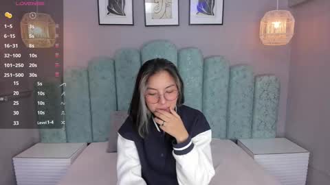 Karol Santos online show from 02-23-25, 03:56