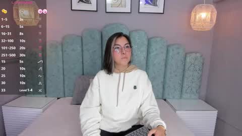 Karol Santos online show from 02-25-25, 04:14