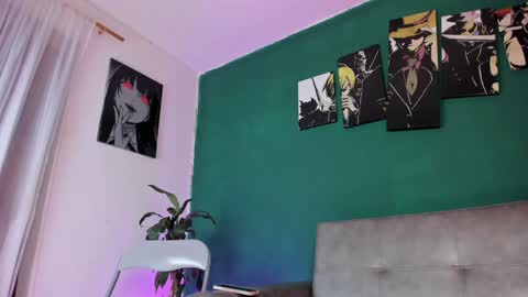 Snapshot of karolsweet_ chatting on 12-13-24, 02:38 KarolSweet online show from 12-13-24, 02:38