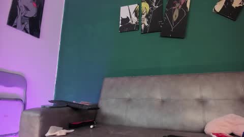 Snapshot of karolsweet_ chatting on 10-28-25, 02:53 KarolSweet online show from 10-28-25, 02:53