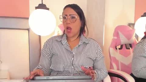 karolwest_ online show from 11-29-25, 11:24