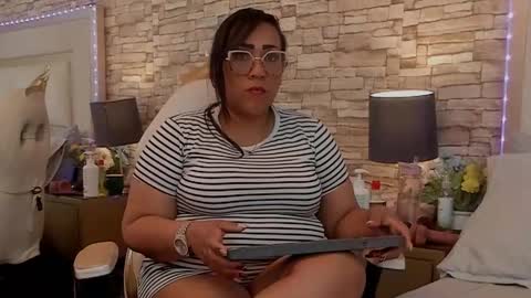 karolwestt online show from 09-18-25, 01:24