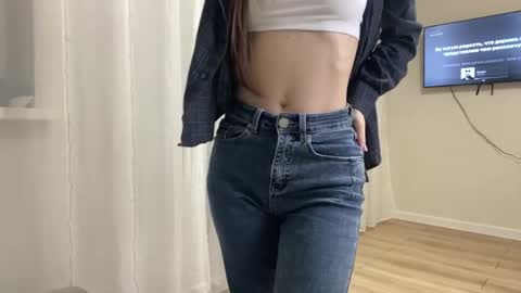 Lia online show from 04-15-26, 07:58