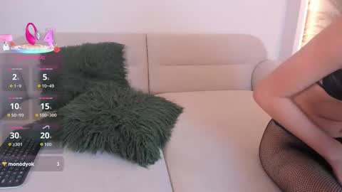 Greta Brown online show from 11-28-25, 07:27