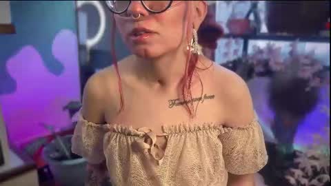 Snapshot of karterspice chatting on 10-31-25, 04:52 Karter online show from 10-31-25, 04:52