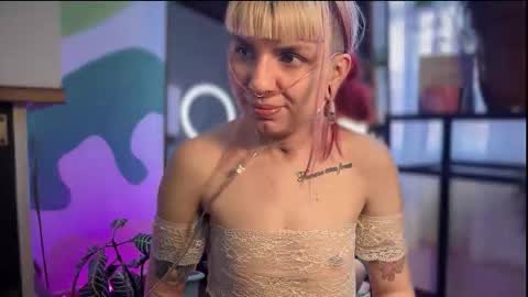 Snapshot of karterspice chatting on 11-09-25, 03:10 Karter online show from 11-09-25, 03:10