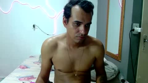 Tamires e Maicon online show from 12-06-24, 01:18