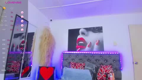 Snapshot of kasandra_hotsex chatting on 01-17-25, 02:39 Kasandra online show from 01-17-25, 02:39
