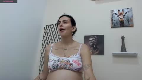 Snapshot of kasandracute18 chatting on 07-14-26, 05:23 kasandra online show from 07-14-26, 05:23