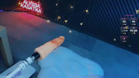 ALYSSA                online show from 10-09-25, 04:16