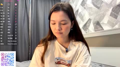 Kira online show from 10-29-25, 08:27