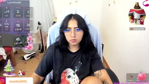 Kat       online show from 12-03-24, 07:11