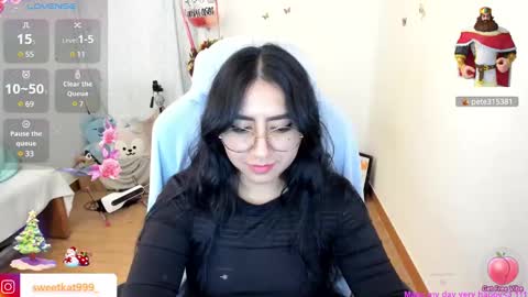 Kat       online show from 12-19-24, 03:52
