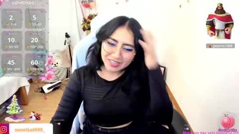 Kat       online show from 12-19-24, 10:00