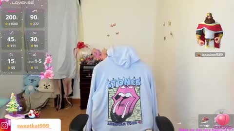 Kat       online show from 12-30-24, 10:55