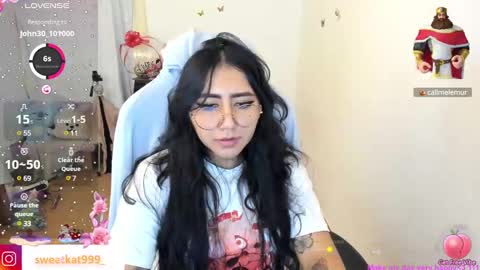 Kat       online show from 12-31-24, 07:18