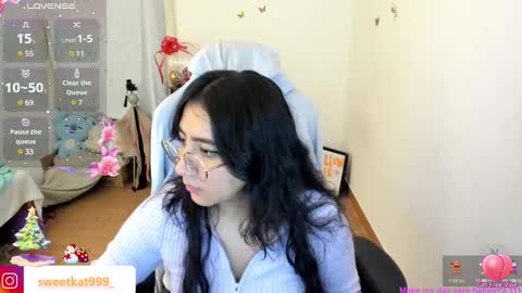 Kat       online show from 01-02-25, 11:06