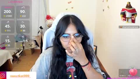 Kat       online show from 02-10-25, 08:31