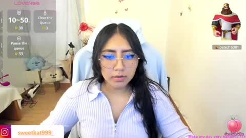 Kat       online show from 02-11-25, 03:51