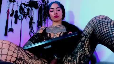 Kat online show from 06-11-26, 02:53