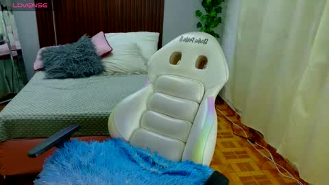 kate online show from 11-18-25, 06:56