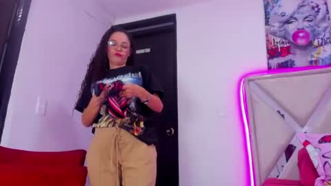 Snapshot of kataleya_saenz1 chatting on 07-09-26, 12:31 kataleya online show from 07-09-26, 12:31